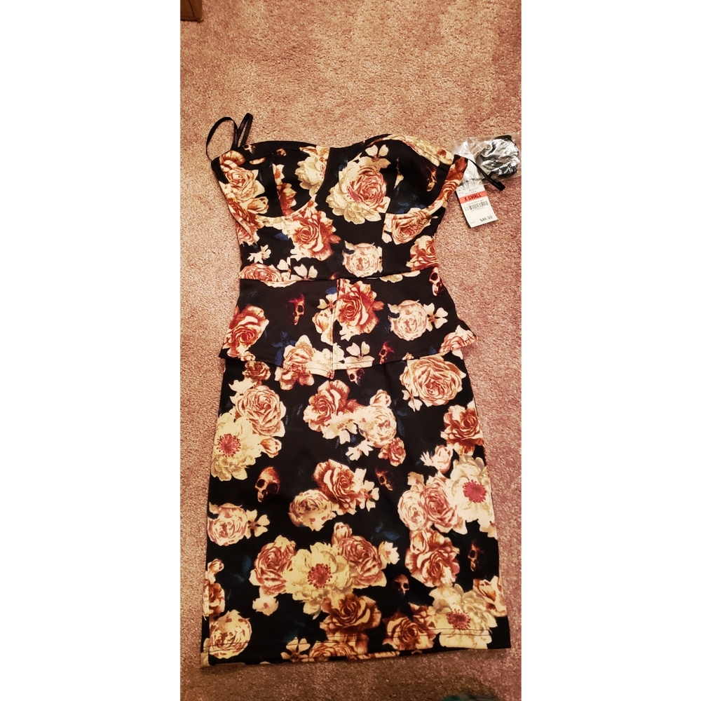 Material girl Macy's skull floral dress
